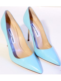 Escarpins Manolo Blahnik bleu taille 37,5